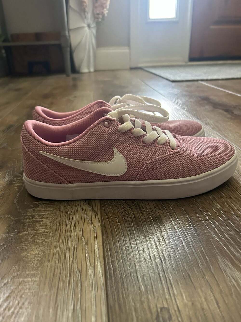 Nike SB Check Solar Canvas Elemental Pink White Skate Shoes Sneakers